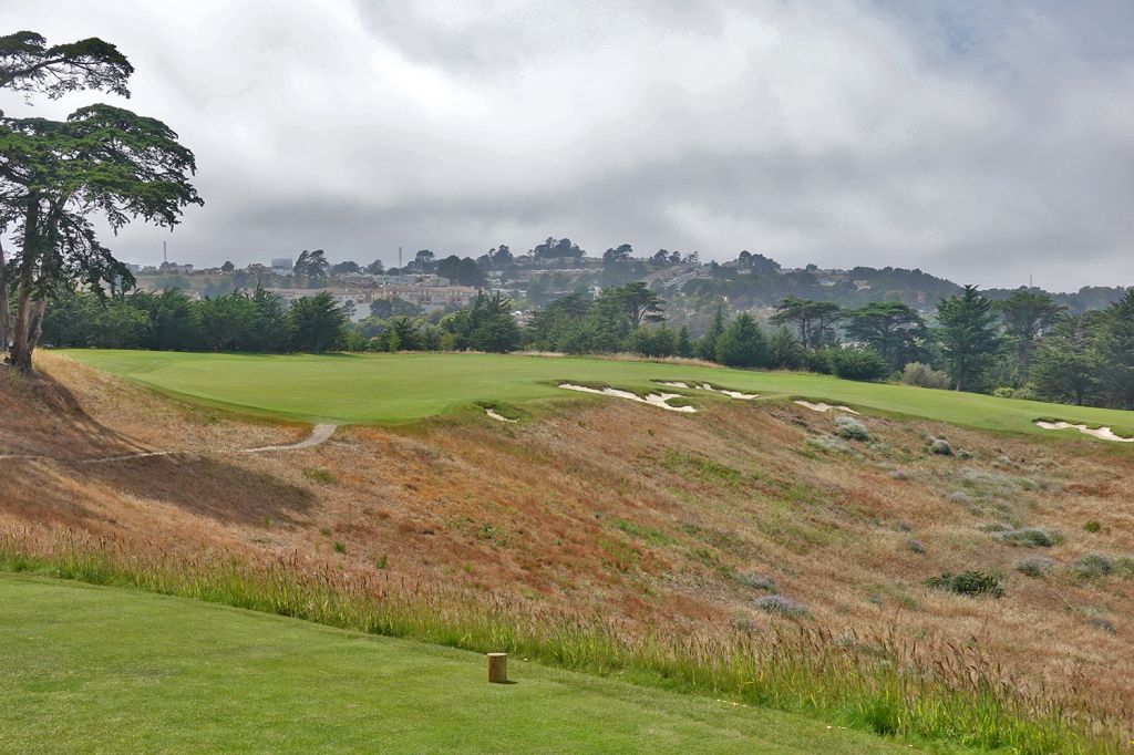7th Hole at The California Golf Club of San Francisco (411 Yard Par 4)